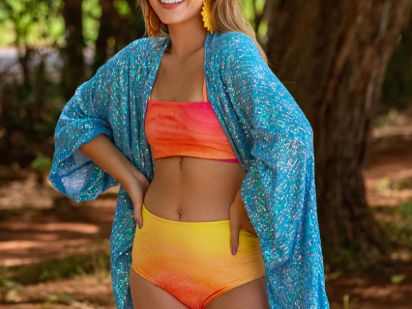 Biquínis Charmosos: Como o Top Faixa Pode Transformar Seu Look de Praia