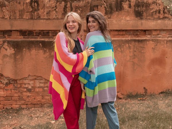 Criando Looks Únicos com Shorts e Kimonos de Tricot