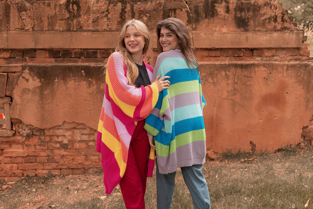 Criando Looks Únicos com Shorts e Kimonos de Tricot