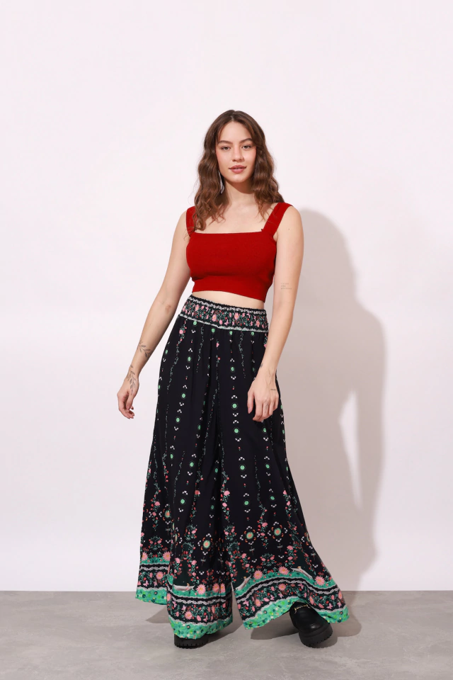 Todo o charme do tricô: dicas para escolher blusas e tops para o veraneio!