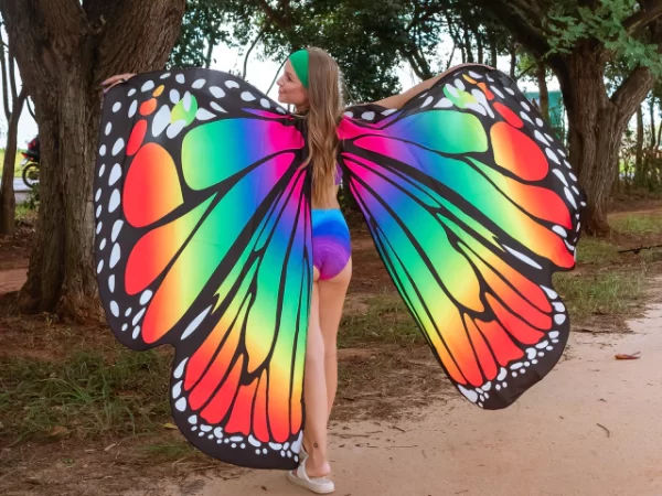 Carnaval com estilo: quais os melhores biquínis e acessórios para a folia?