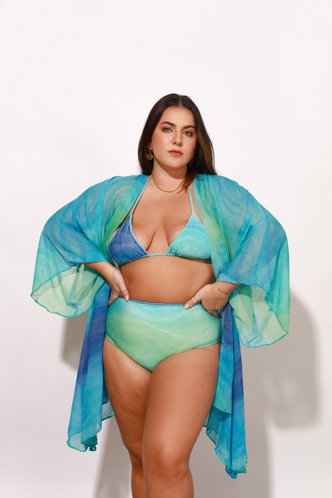 Blusas e kimonos: a combinação perfeita para sua saída de praia!